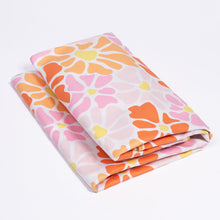 Load image into Gallery viewer, Lesimo Sand Free Beach Towel - Sunshine Flora