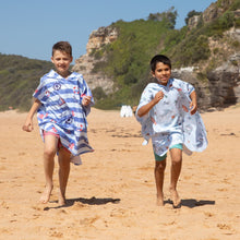 Load image into Gallery viewer, Lesimo Sand Free Kids Hooded Towel - Little Sailor
