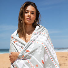Load image into Gallery viewer, Lesimo Sand Free Beach Towel - Merry Christmas

